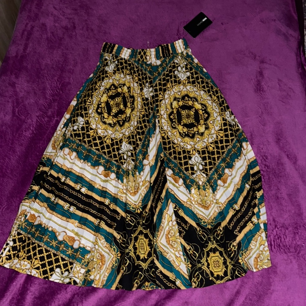 Fashion nova skirt